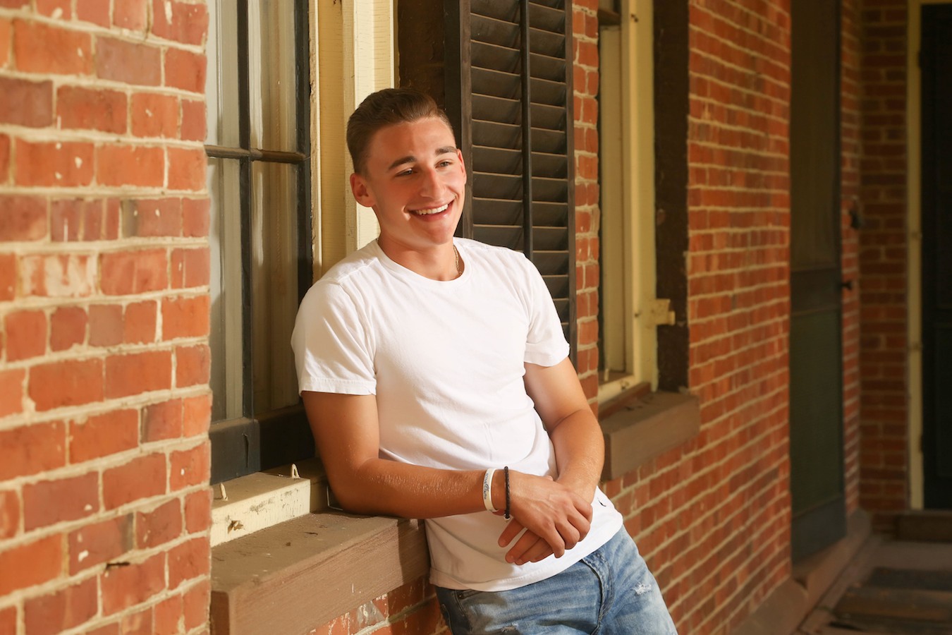 Old Wethersfield Senior Portrait Session - Brian Ambrose Photography